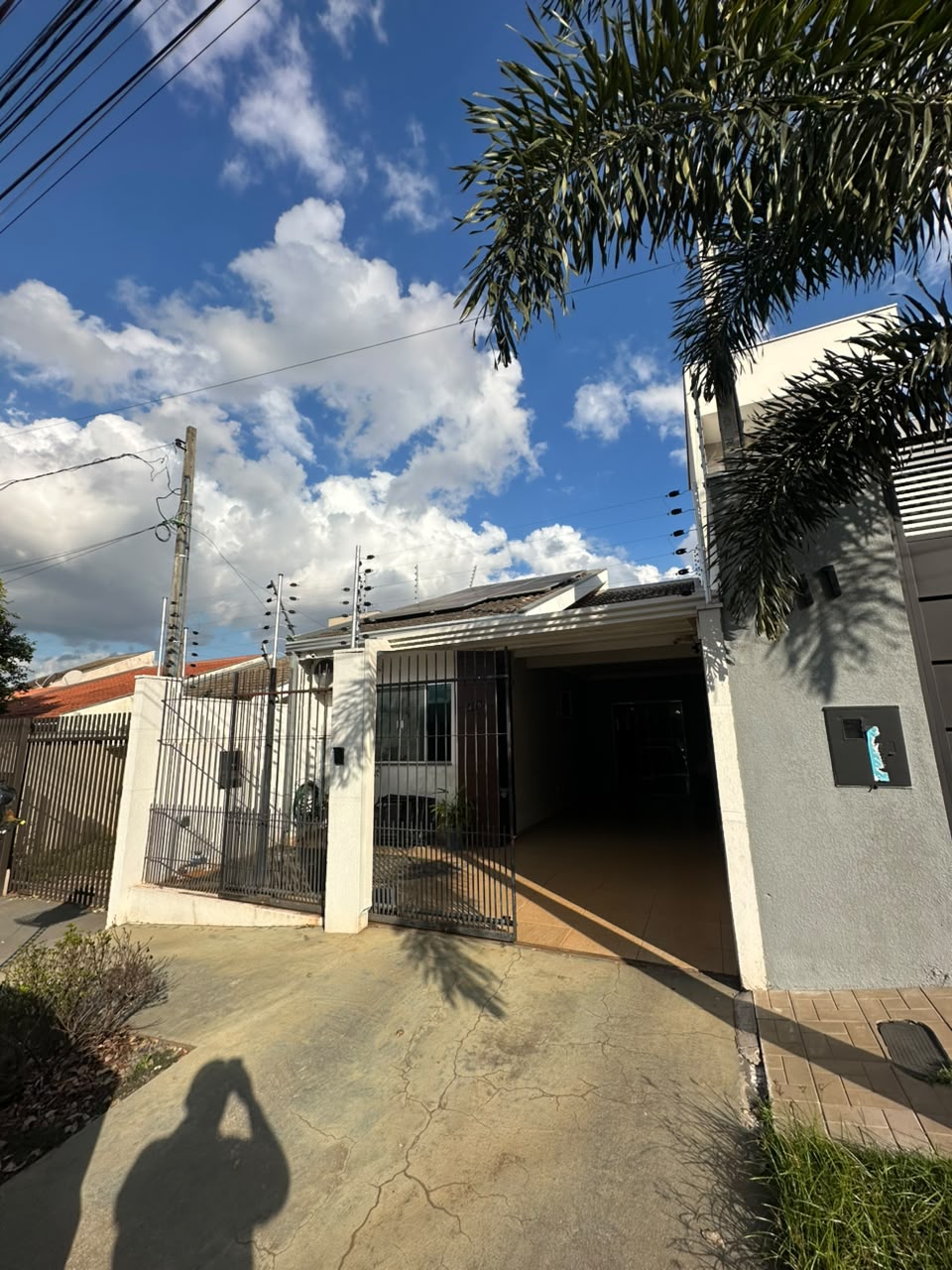 Casa Moderna com 1 suíte + 2 quartos mobiliada